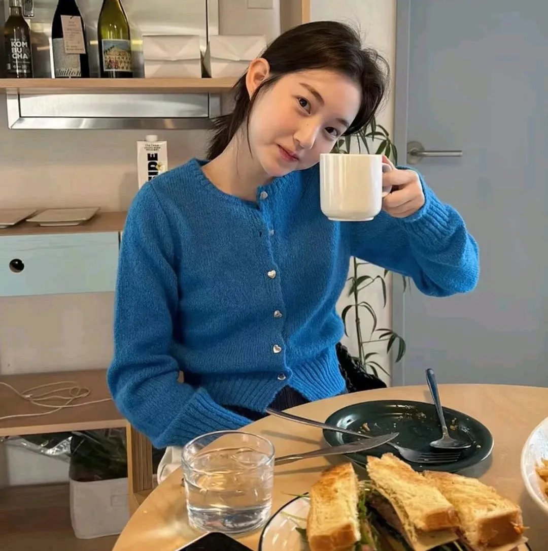 玉湖裸女